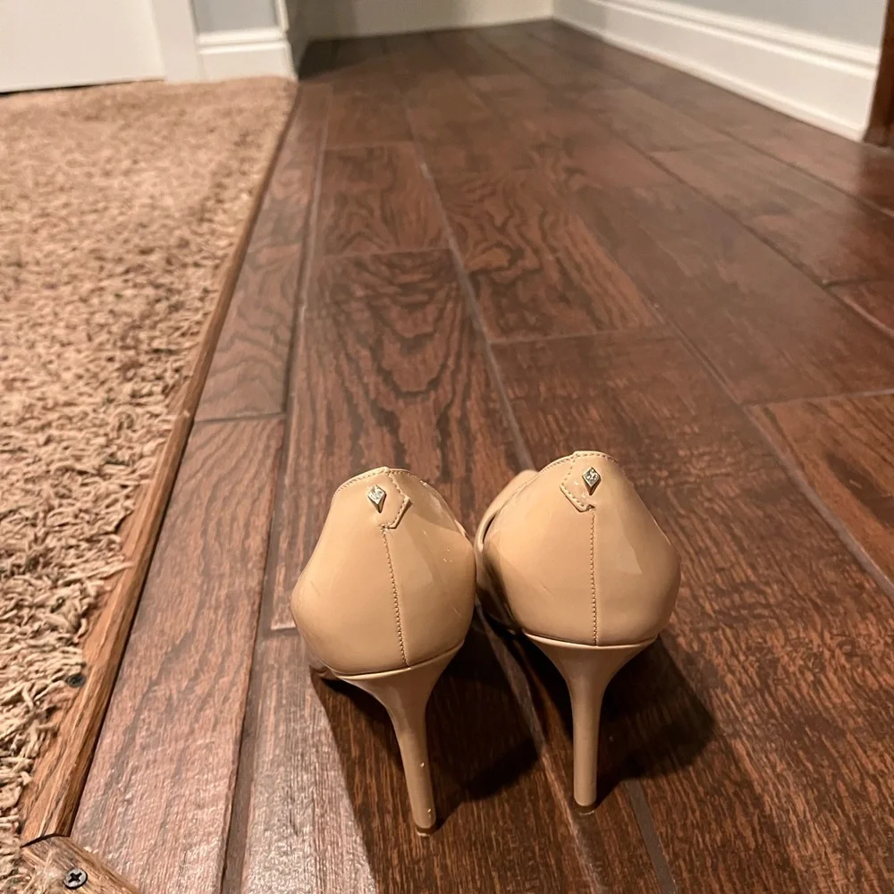 Sam Edelman Nude Patent Pointed Toe Pumps Heels - Picture 3 of 5